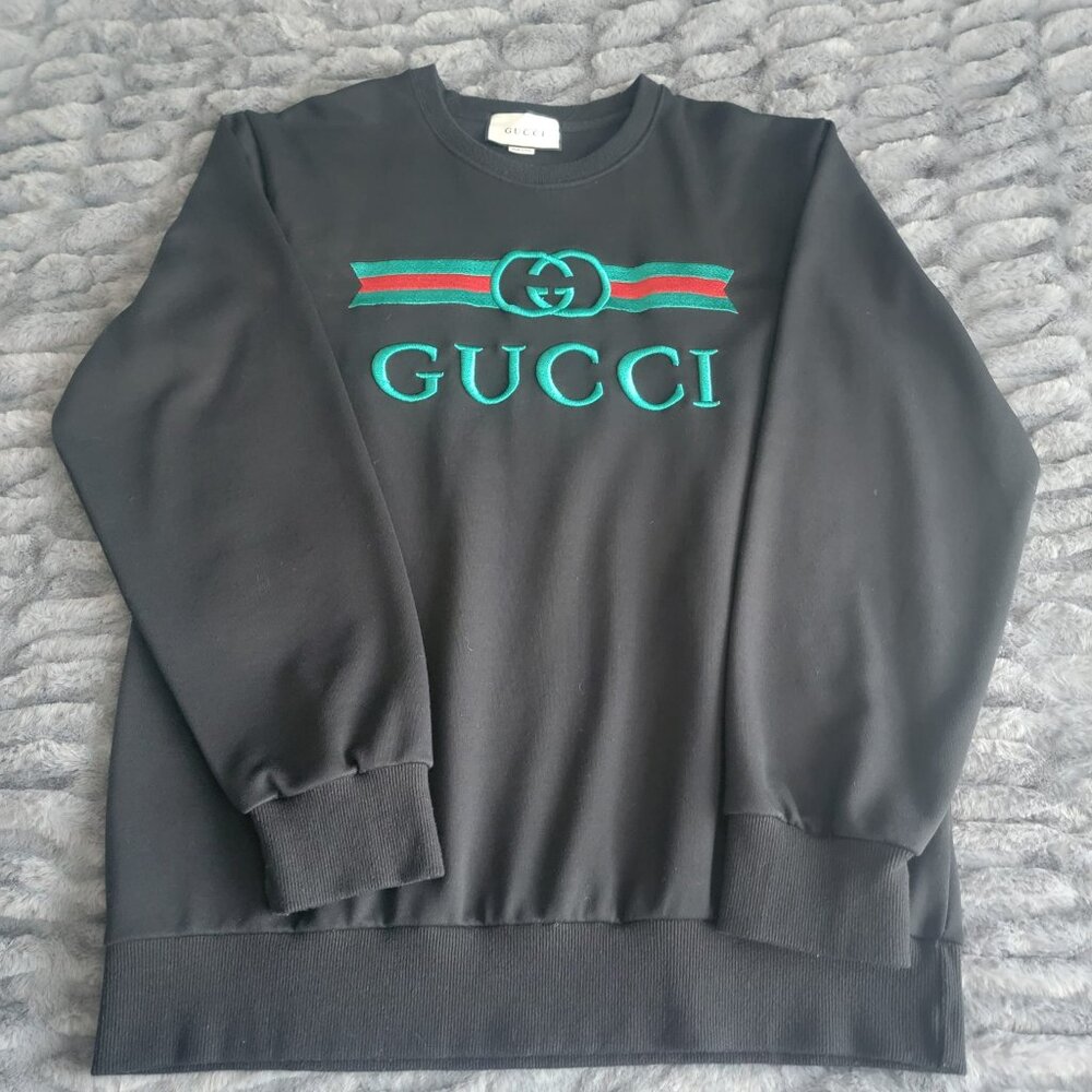 Gucci black sweatshirt with interlocking GG logo in aqua on front, size Large